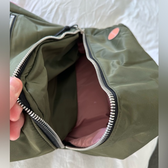 Shorty love boxer large backpack in army green - Picture 9 of 9